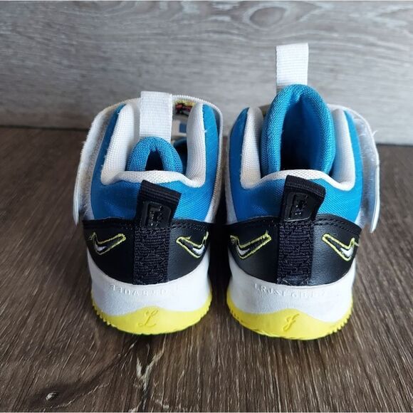 Nike LeBron Soldier 13 'Light Photo Blue Crimson' CI7524-401 Size 8C - Picture 5 of 11